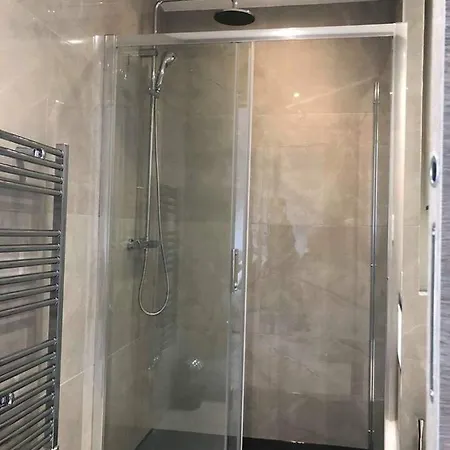 Grand Centre Apartment *
